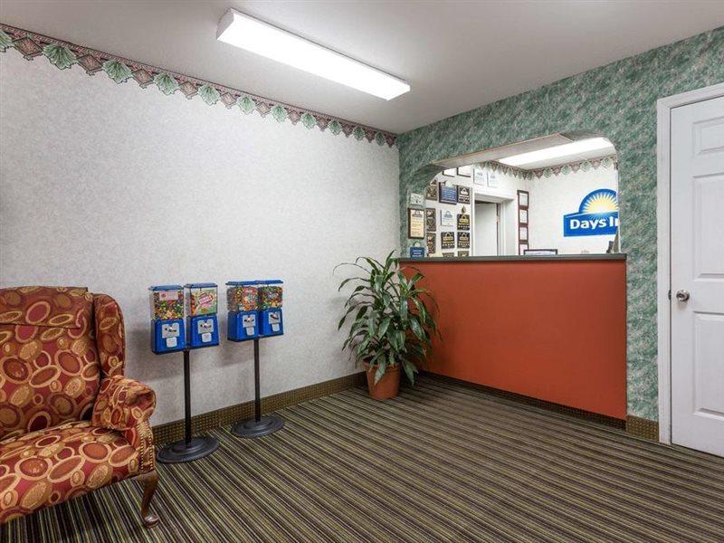 Days Inn By Wyndham Dickson Zewnętrze zdjęcie